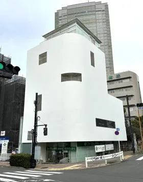 T2000ビルの外観