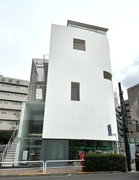 T2000ビルの外観