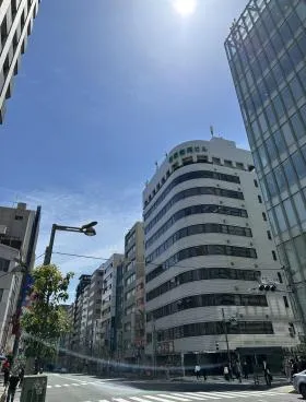 CROSS COOP新宿AVENUEビルの外観