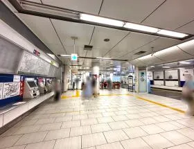 新宿三丁目駅（東京メトロ副都心線）