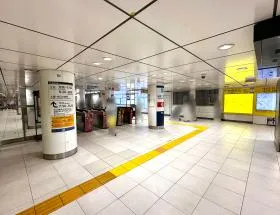 新宿三丁目駅（東京メトロ丸ノ内線）
