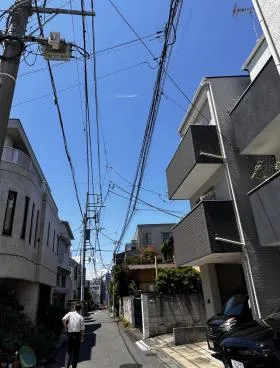 タワーサイド初台の外観