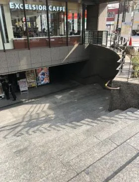 TT-2ビルの外観