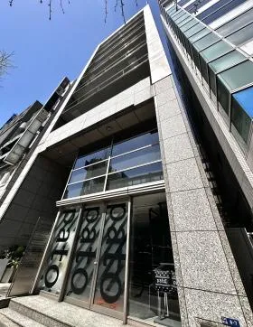 CROSS COOP六本木三河台ビルの外観
