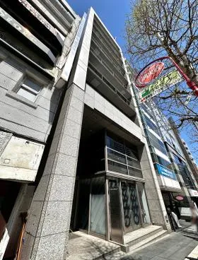 CROSS COOP六本木三河台ビルの外観