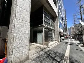 CROSS COOP六本木三河台ビルの外観