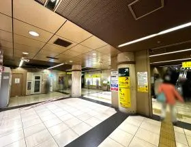六本木駅