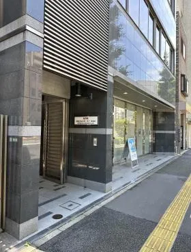 日本パルスモータービルの外観