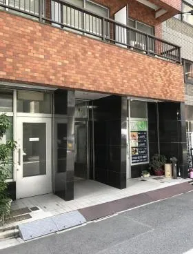 太陽ビルの外観