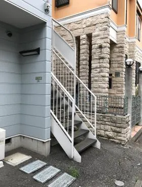 高野歯科店舗ビルの外観