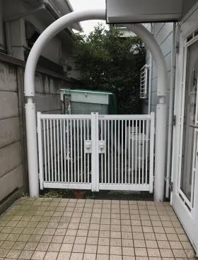 高野歯科店舗ビルの外観
