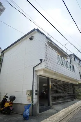 イーストエイトの外観