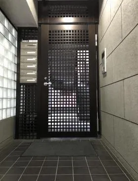 グランデオ中目黒ビルの外観
