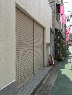 ヤマダビルの外観