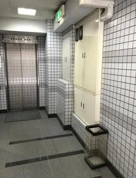 NSビルの外観