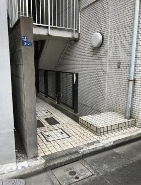新富町一丁目ビルの外観
