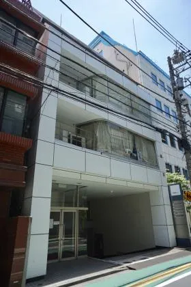 砂原ビルの外観