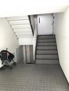 砂原ビルの外観