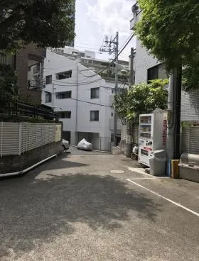 赤坂メルクビルの外観