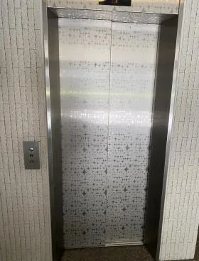 西新宿プライムビルの外観