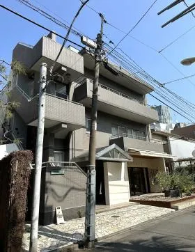 神宮前ツインSビルの外観