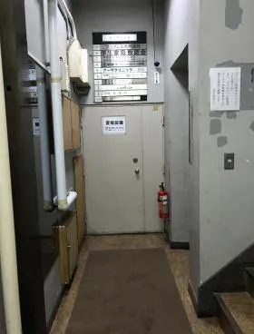 青山外苑ビルの外観