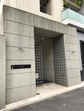 コンフォリア南青山ビルの外観