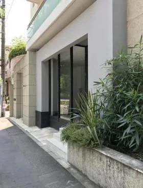 コンフォリア南青山ビルの外観