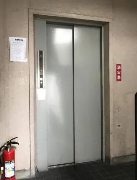 横谷ビルの外観