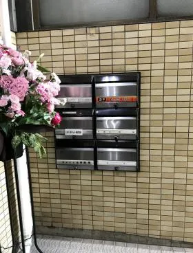 丸岡ビルの外観
