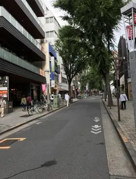 丸岡ビルの外観