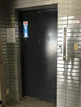 八丁堀スクエアビルの外観