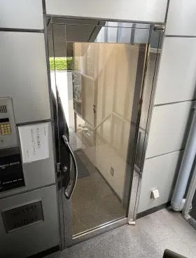 スズキビルの外観