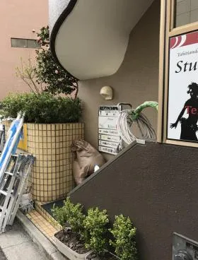 第2アワヤビルの外観