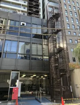 東商センタービルの外観
