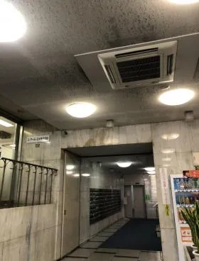 東商センタービルの外観