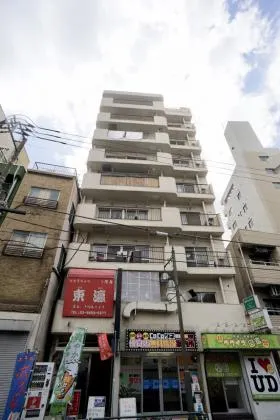 トーカン鶯谷マンションの外観