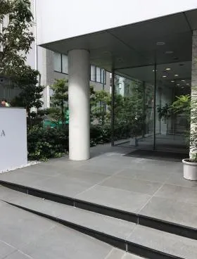 デニス赤坂ビルの外観
