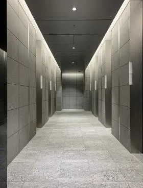 コモレ四谷(YOTSUYA TOWER(四谷タワー)の外観