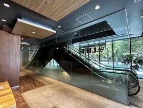 コモレ四谷(YOTSUYA TOWER(四谷タワー)の外観