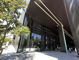 コモレ四谷(YOTSUYA TOWER(四谷タワー)の外観