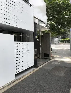 エクサムビルの外観
