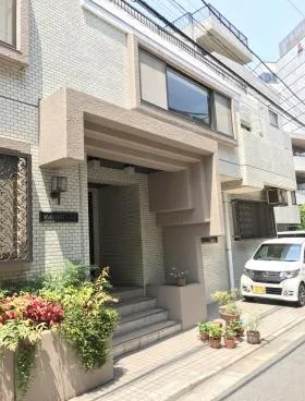 マノアールの外観