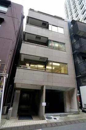 元赤坂NHビルの外観