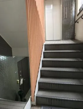 彰文ビルの外観