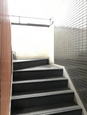 彰文ビルの外観