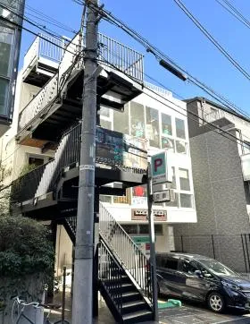 ラングス代官山の外観
