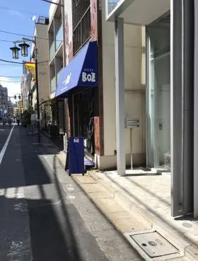 ジラフビルの外観