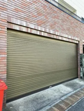 戸建ビルの外観