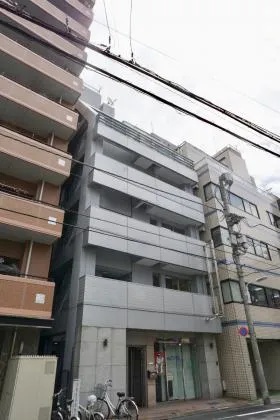 Oビルの外観
